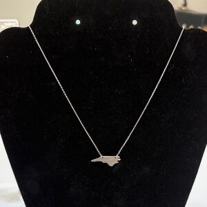 NC North Carolina Silver Tone State Silhouette Necklace NWOT